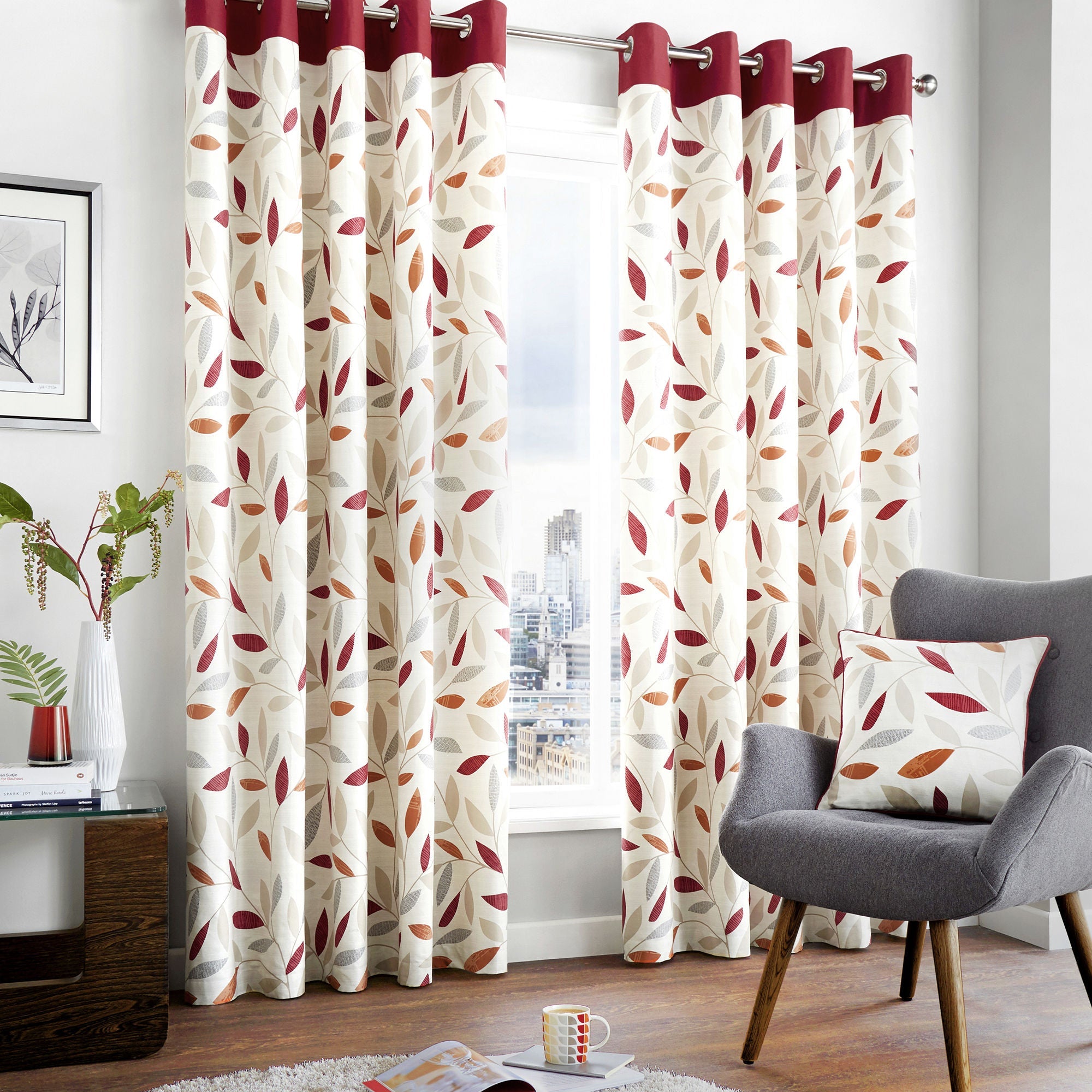 Coussin en bois de hêtre rouge 43 x 43 cm