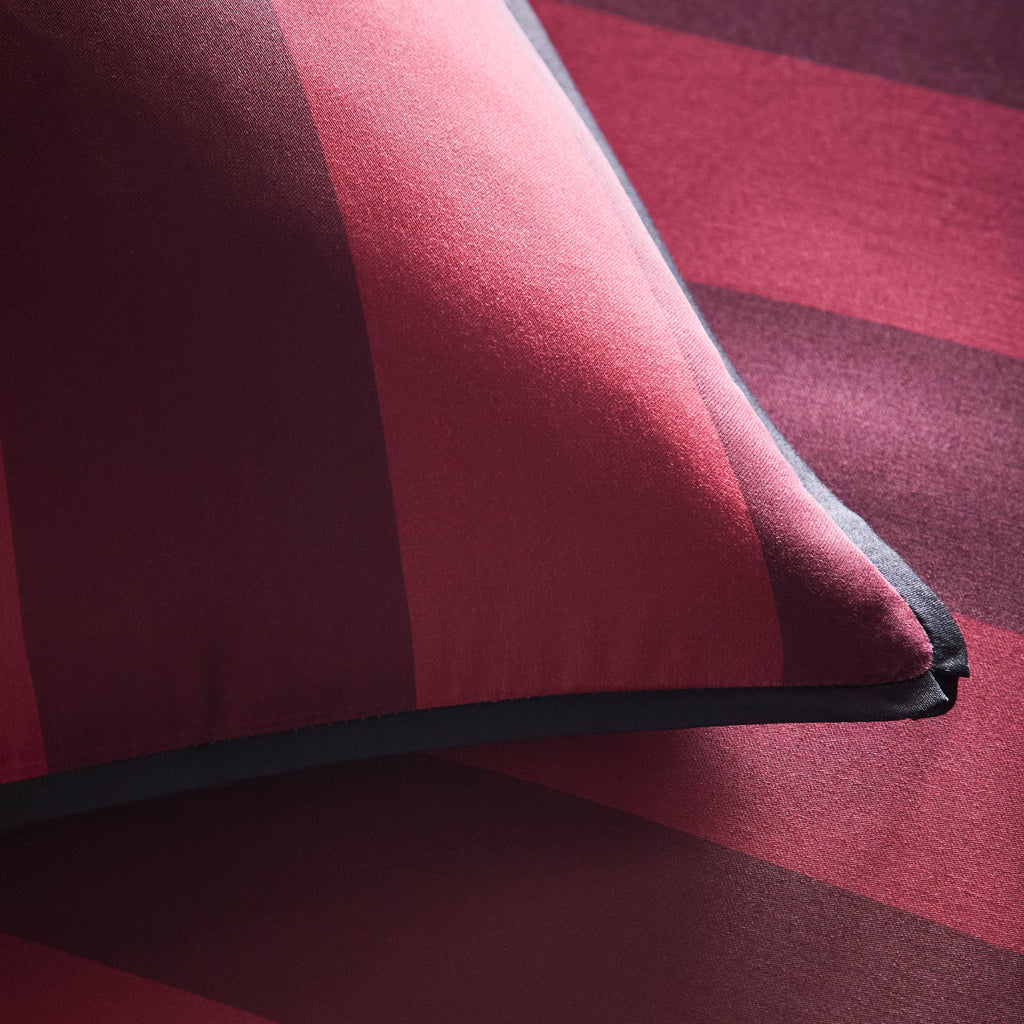 Parure de lit Festivo Circus Stripe rouge