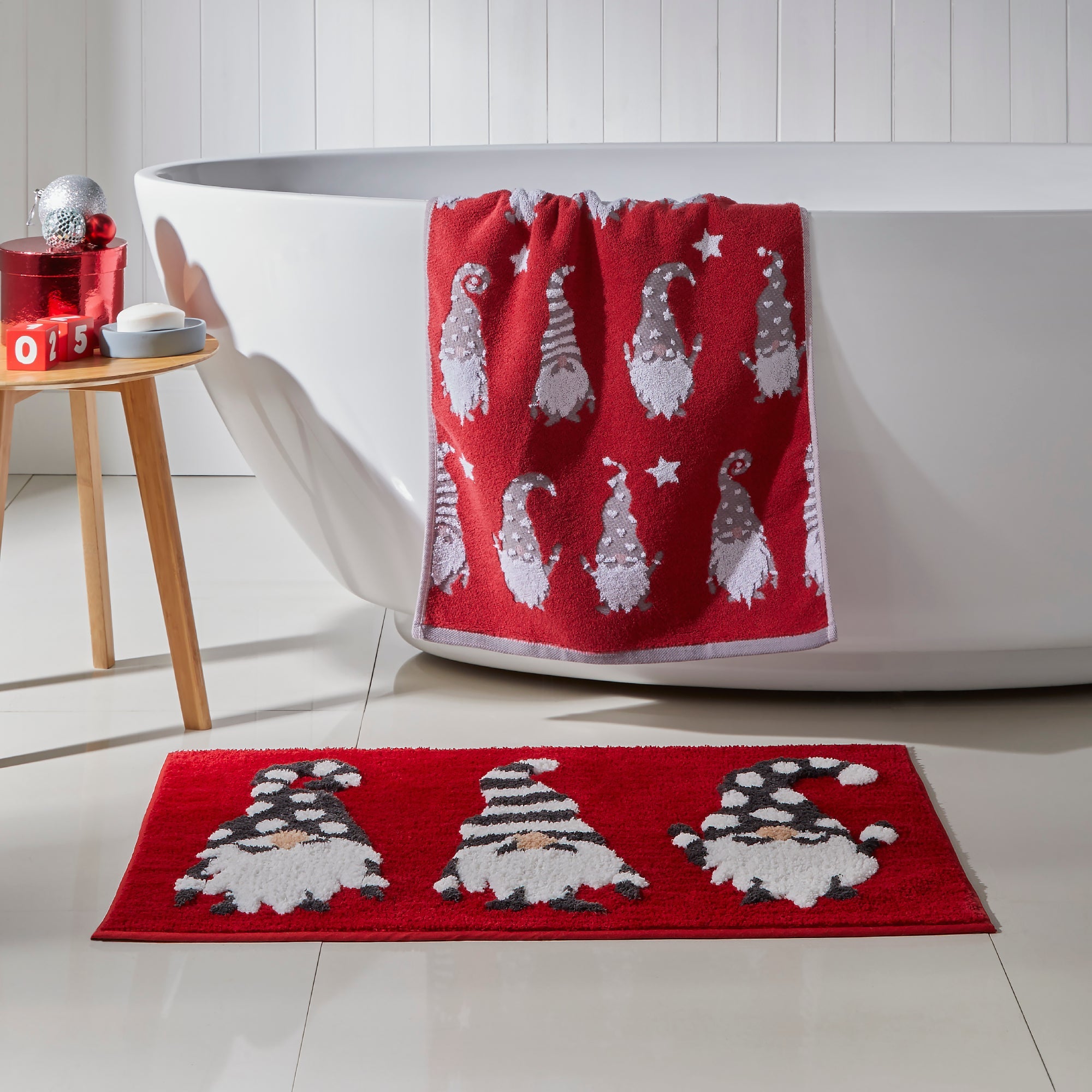 Tapis de bain de Noël Gonks rouge 50 x 80 cm