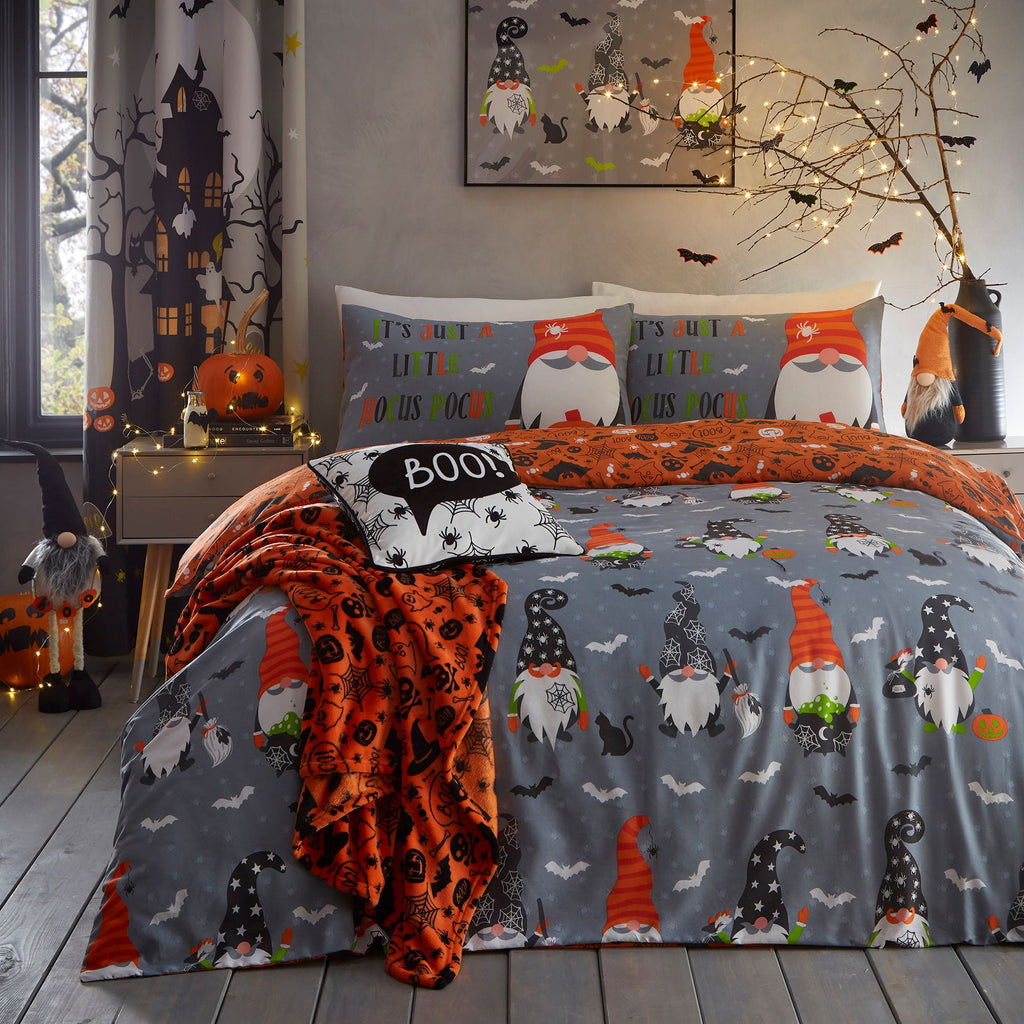 Parure de lit Halloween « Gonks effrayants » grise
